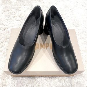 *NIB* CAMPER Upright Column Heel Pumps SZ 9